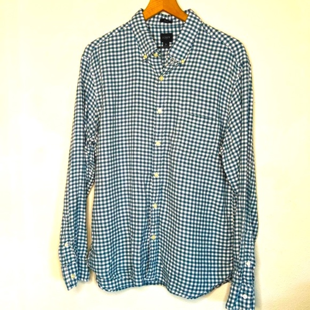 JCrew Men’s Linen Long Sleeve Button Up Polo, size XL